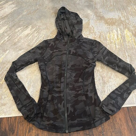 Lululemon Hooded Define Jacket size 4 in Camo greenish grey Camo EUC - Picture 2 of 13